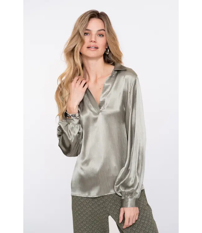 Geisha Satin blouse 53530-14 soft green