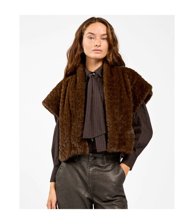 Aaiko Gilet Amala pes 462 pinecone