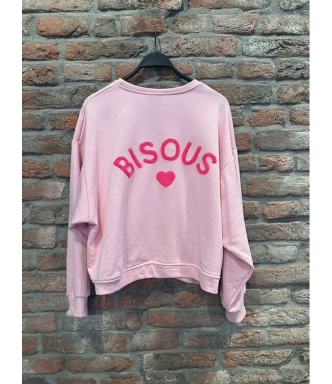 Musthave Sweater Bisous one size (div kl.)
