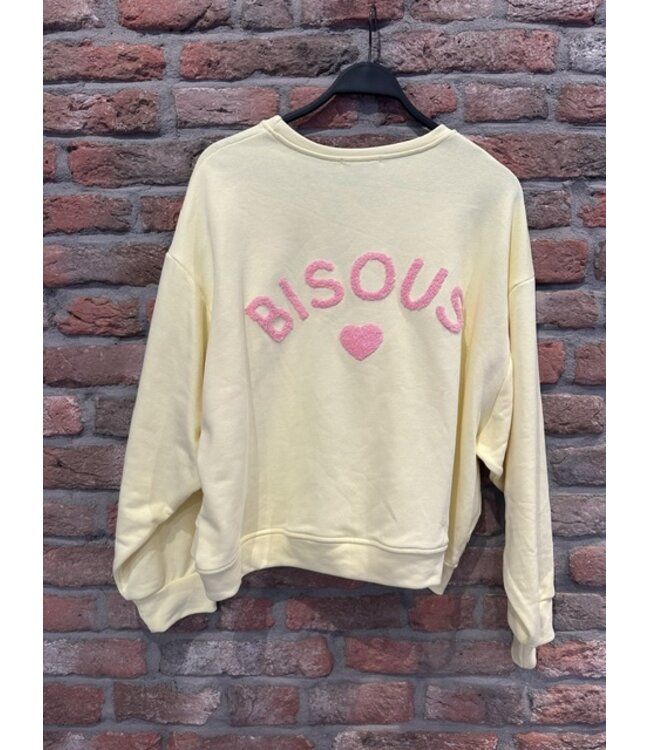 Musthave Sweater Bisous one size (div kl.)