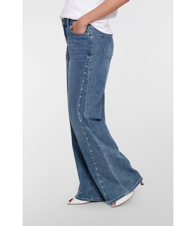 Geisha Jeans wide studs 61050-10 stonewash denim