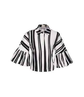 Kimara Blouse Senna stripe a pose