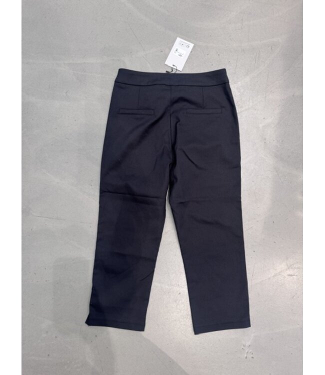 Musthave Pants Capri black