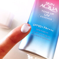 Rohto Mentholatum Skin Aqua Tone Up UV Essence Lavender SPF 50+ PA++++