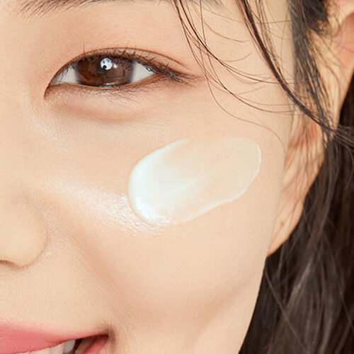 Aqua Sun Gel SPF50+ PA ++++ By Ecom Aqua Sun Gel SPF50+ PA ++++