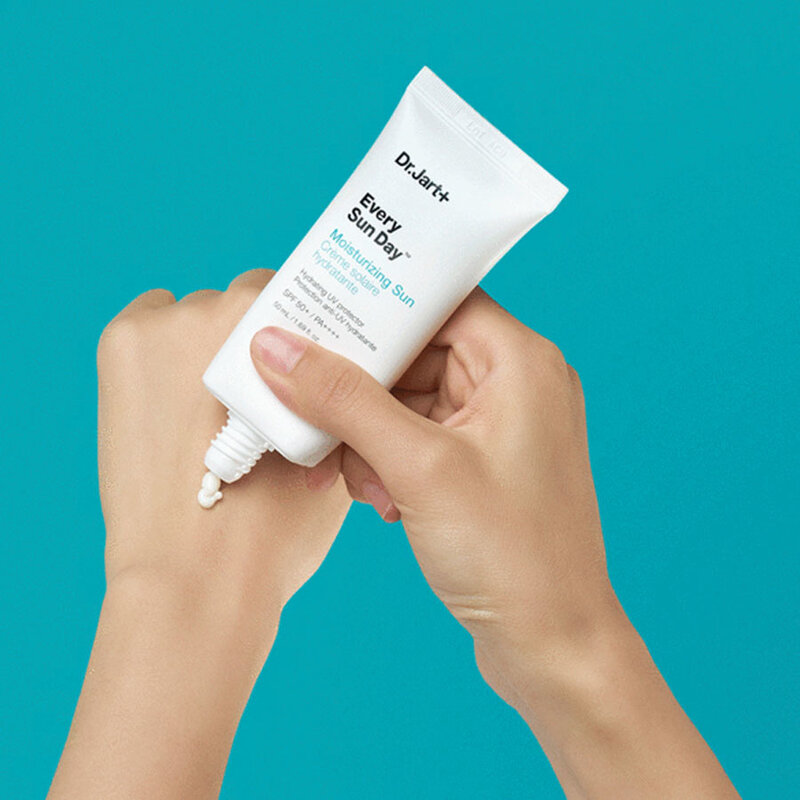 Every Day Moisturizing Sun SPF50+ PA+++