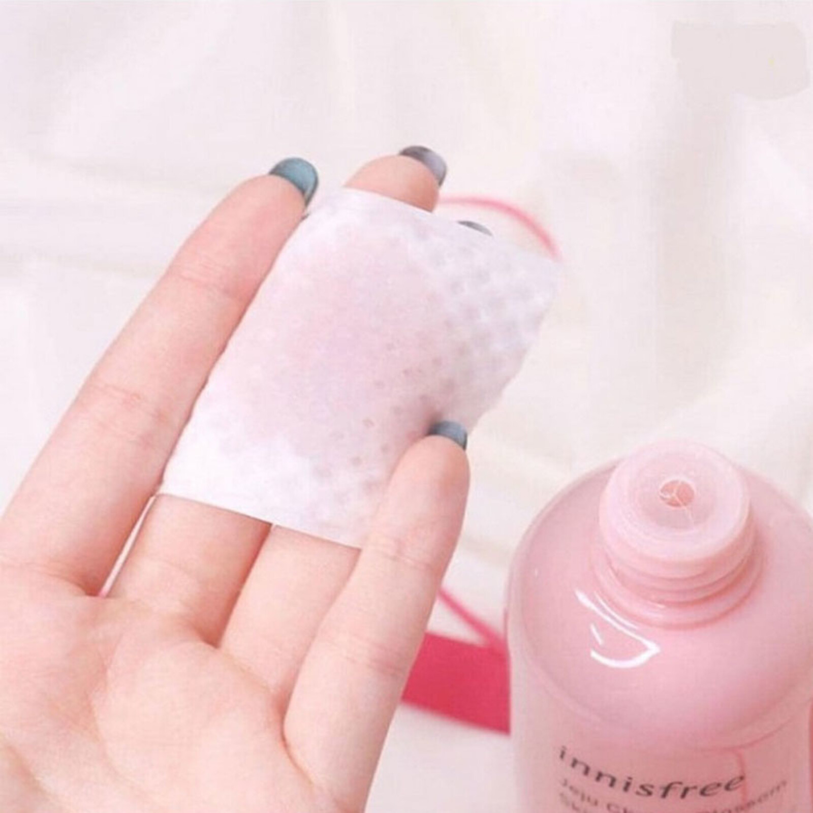 Innisfree Jeju Cherry Blossom Skin