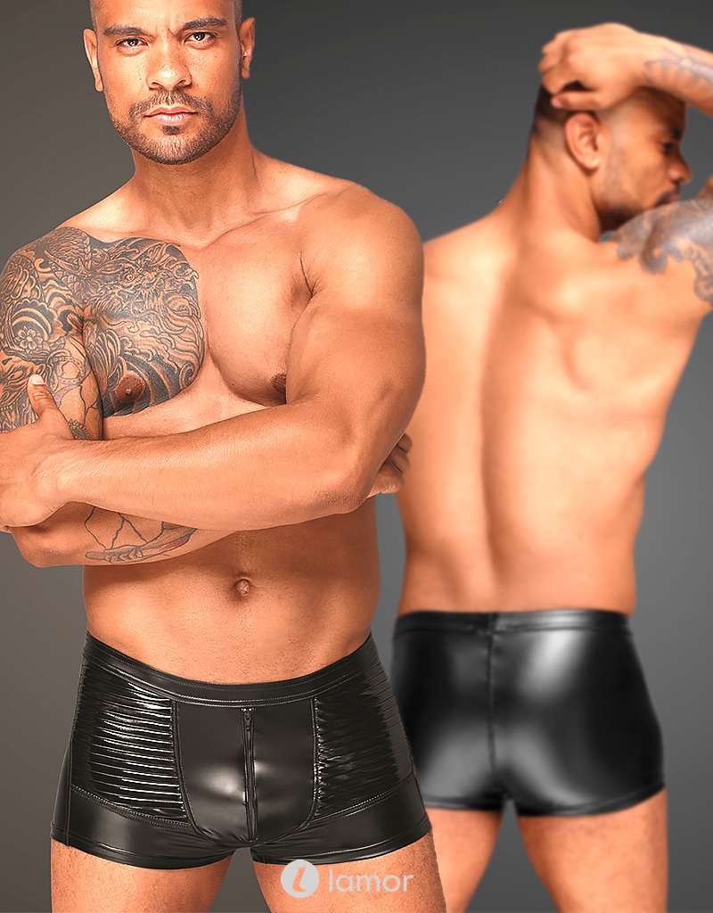 * NOIR handmade Wetlook heren short met PVC delen * NOIR handmade Wetlook heren short met PVC delen