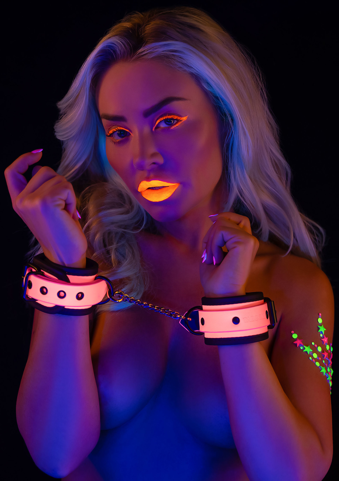 TABOOM GLOW IN THE DARK WRIST CUFFS