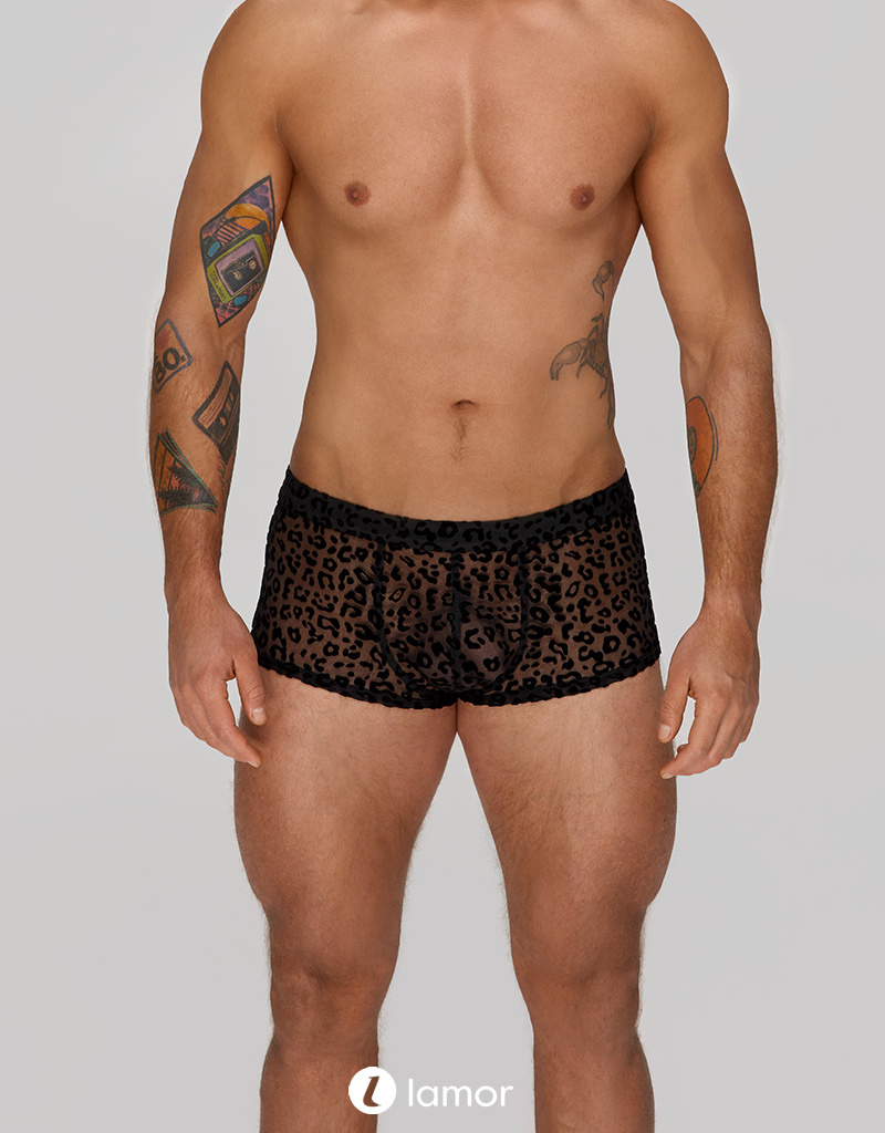 * NOIR handmade Leopard Flock heren short van Noir Handmade