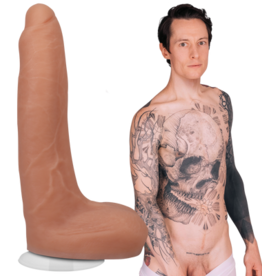 Doc Johnson Owen Gray - Realistic Silicone Dildo - 9 / 22 cm