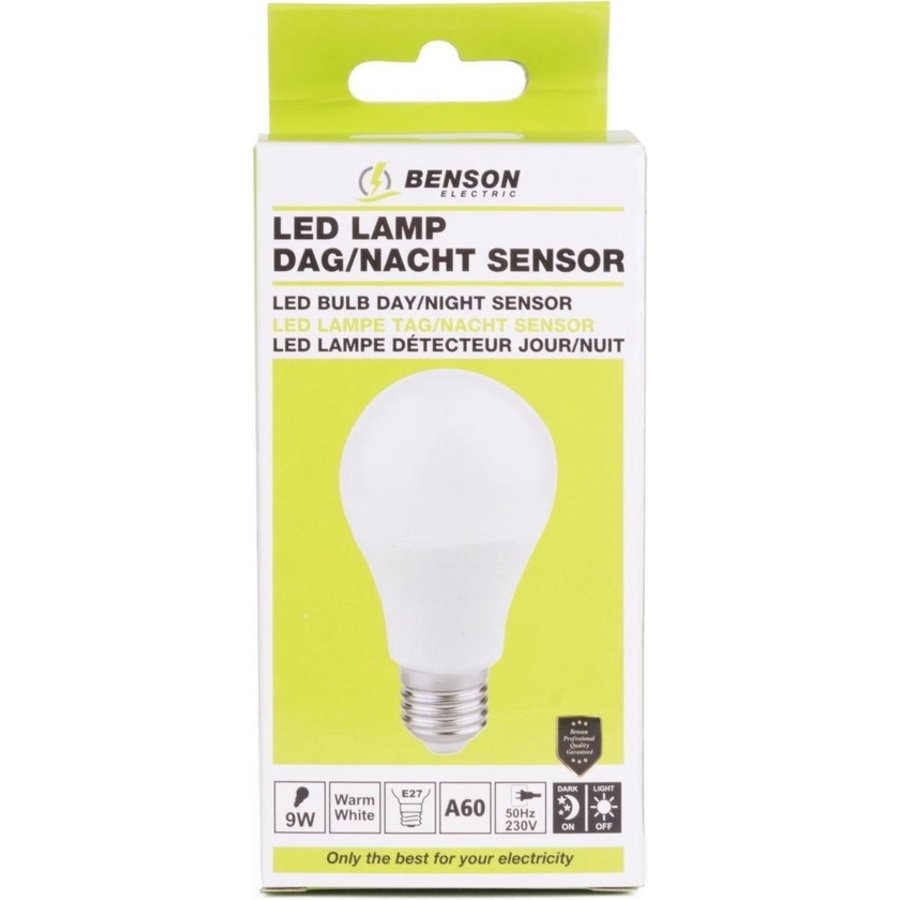 LED lamp E27 + dag/nacht sensor warm - Groothandel Meppel