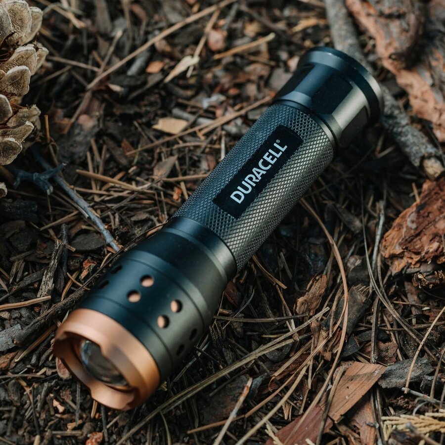 550 Lumen Focusing Flashlight - 3AAA-6