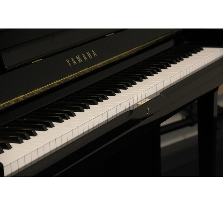 Yamaha U1H Piano Zwart Hoogglans