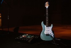 PRS SE SILVER SKY 