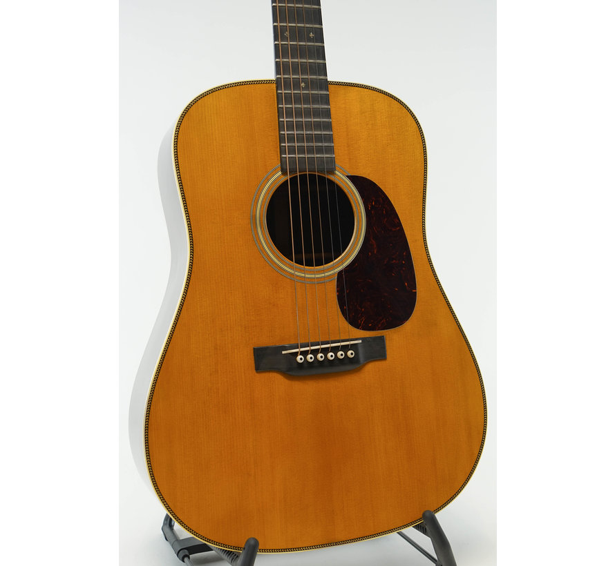 Martin D-28 Authentic 1937 Aged