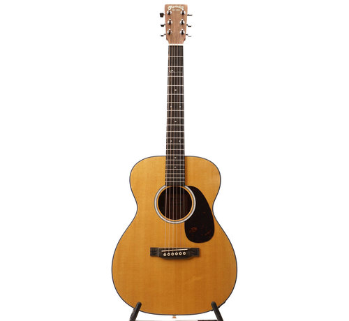Martin Martin 000JR-10E Shawn Mendes Signature gitaar