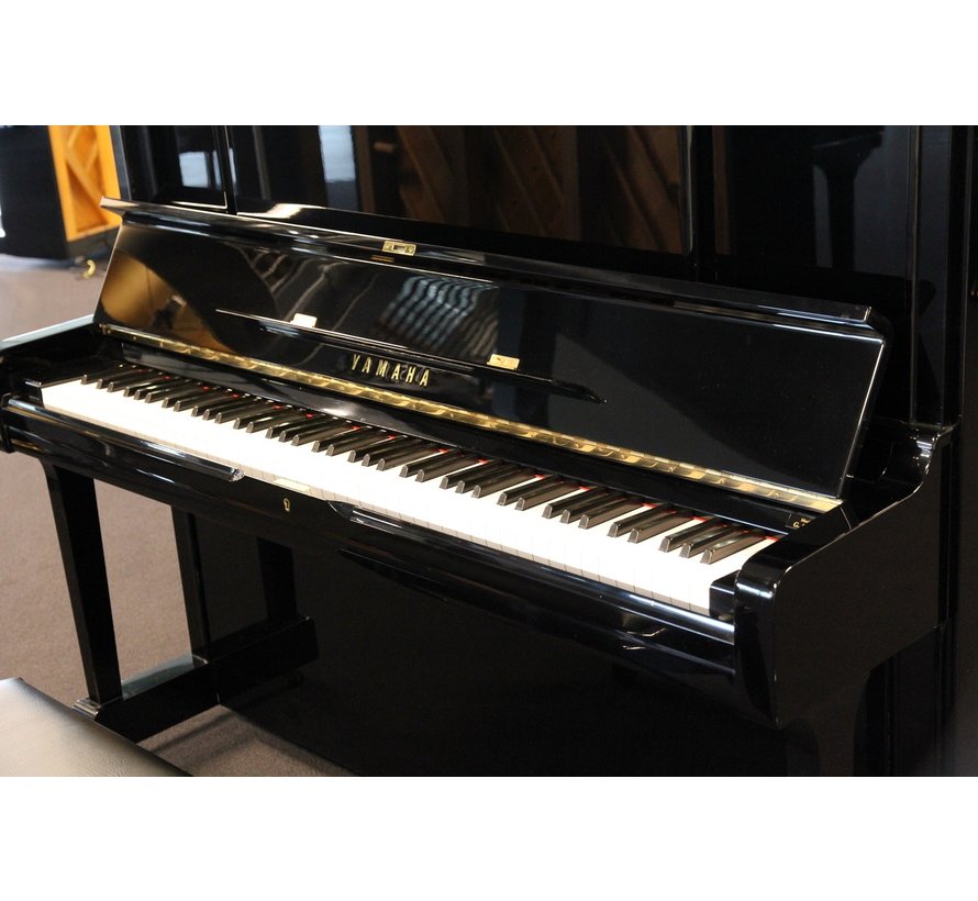 Yamaha UX1 Piano Zwart Hoogglans