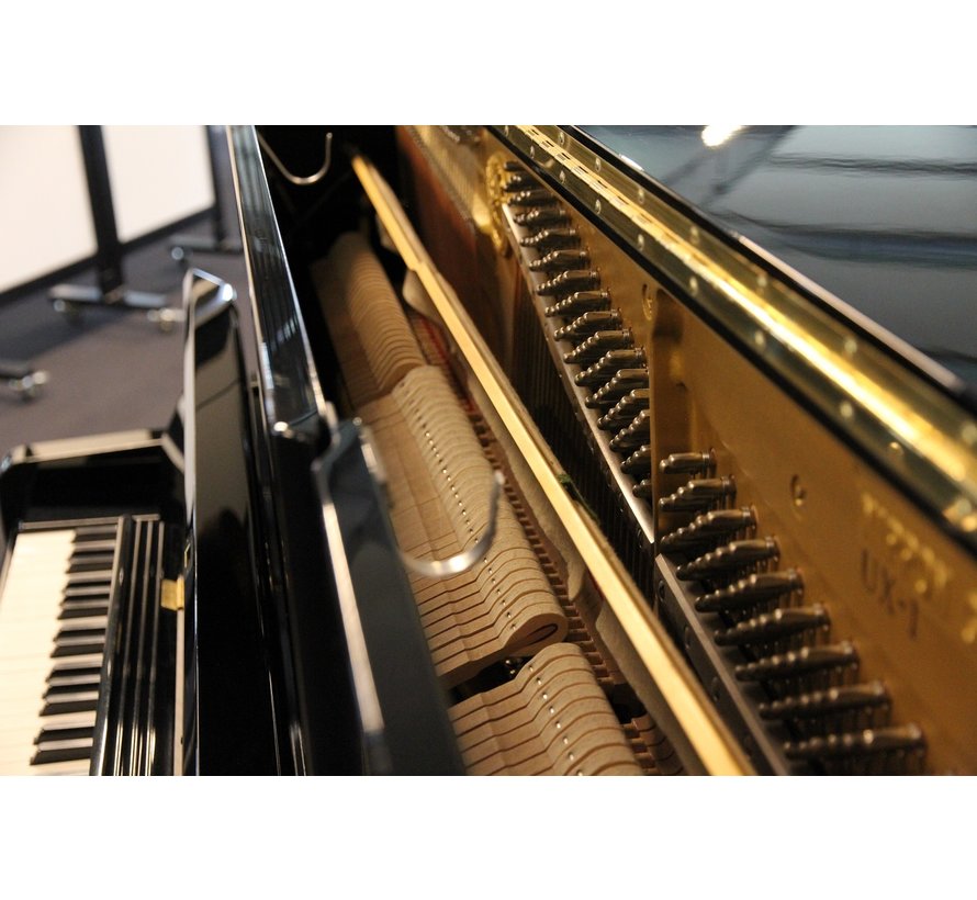 Yamaha UX1 Piano Zwart Hoogglans