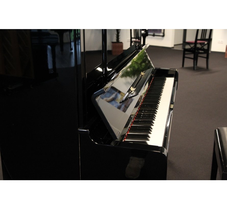 Yamaha UX1 Piano Zwart Hoogglans