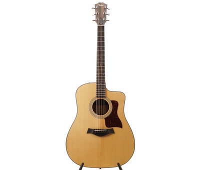 Taylor Taylor 210ce PLUS