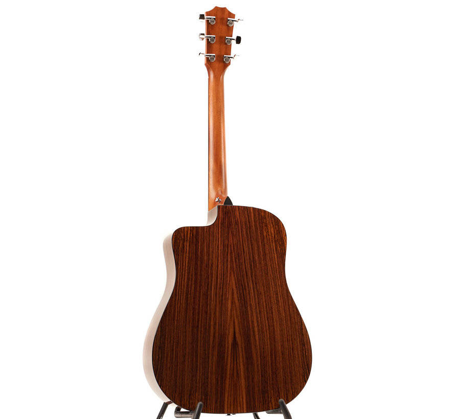 Taylor 210ce PLUS