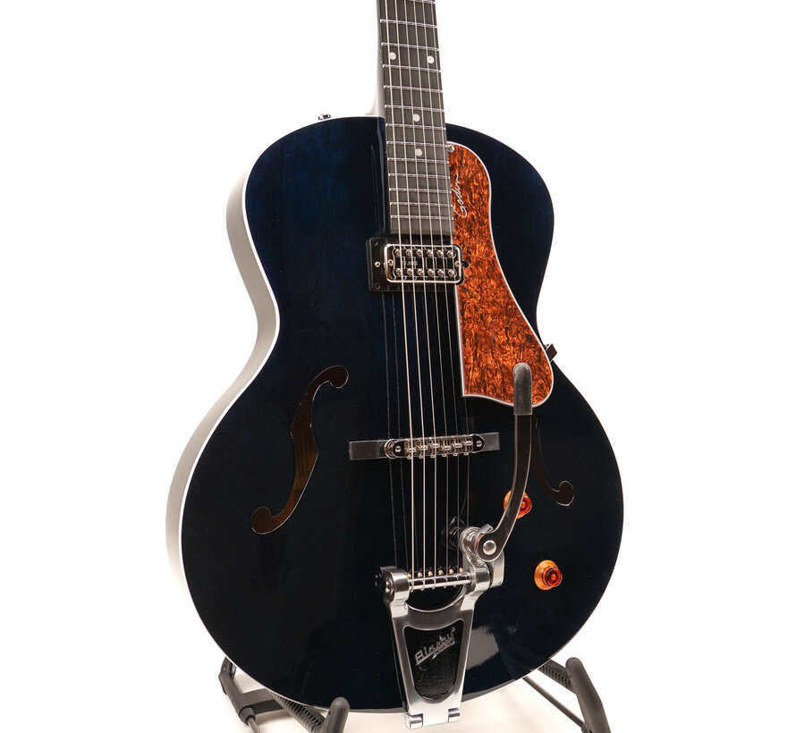 Godin 5th Avenue Night Club | Indigo Blue