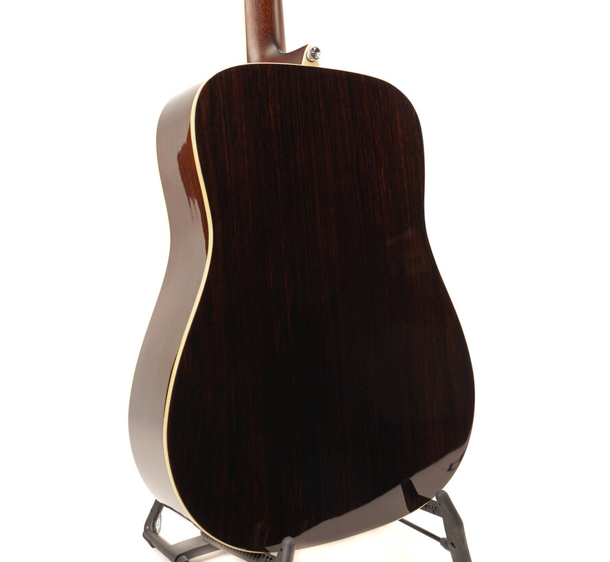 Alvarez MD70EBG Dreadnought | Natural