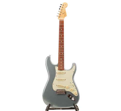 Fender Fender Vintera '60s Stratocaster | Ice Blue Metallic | Tweedehands