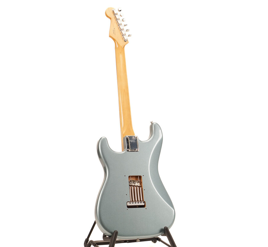 Fender Vintera '60s Stratocaster | Ice Blue Metallic | Tweedehands