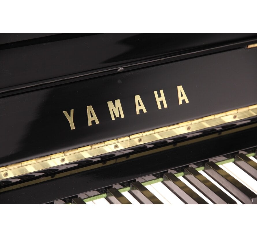 Yamaha U3M Piano Zwart Hoogglans