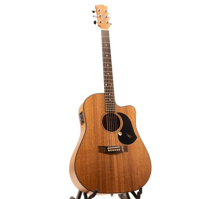 Maton EBW70C | Blackwood