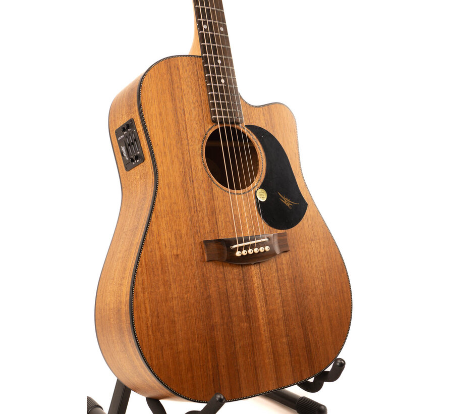 Maton EBW70C | Blackwood
