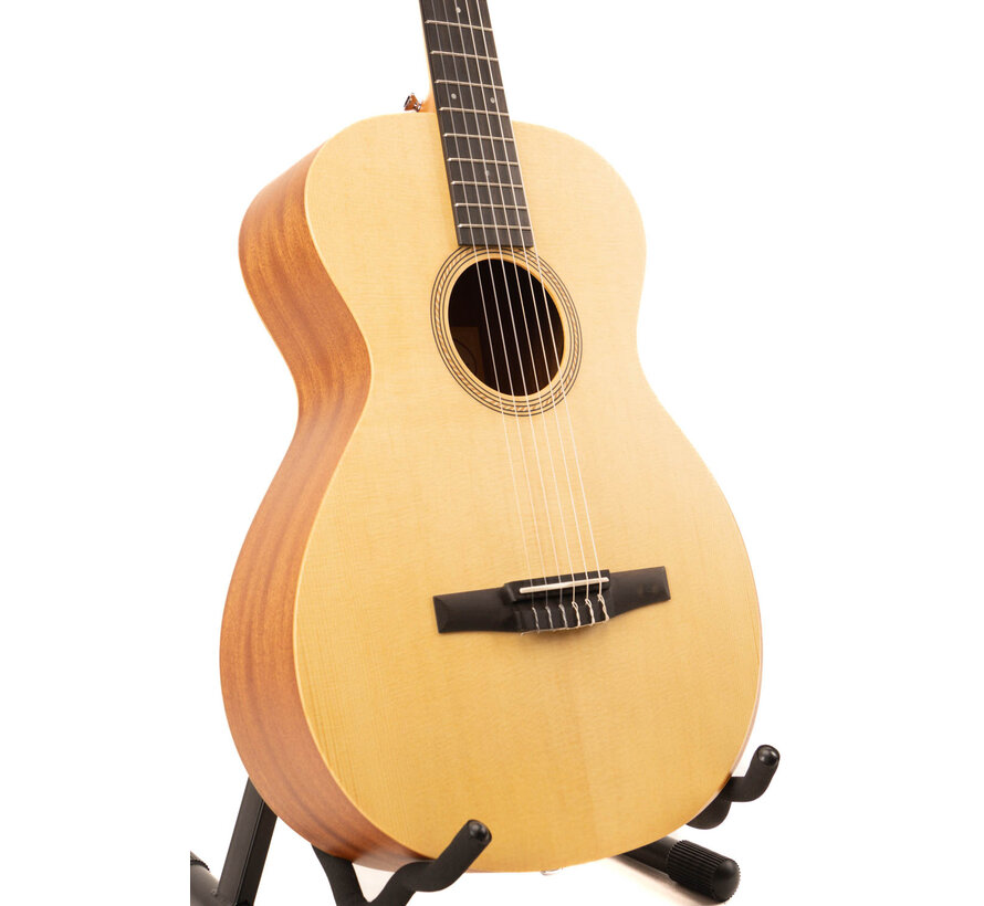 Taylor Academy 12e-N | Linkshandig