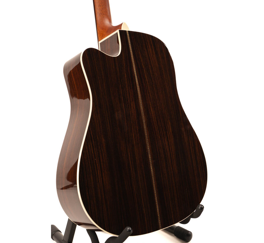 Richwood D-60-CE semi akoestische gitaar