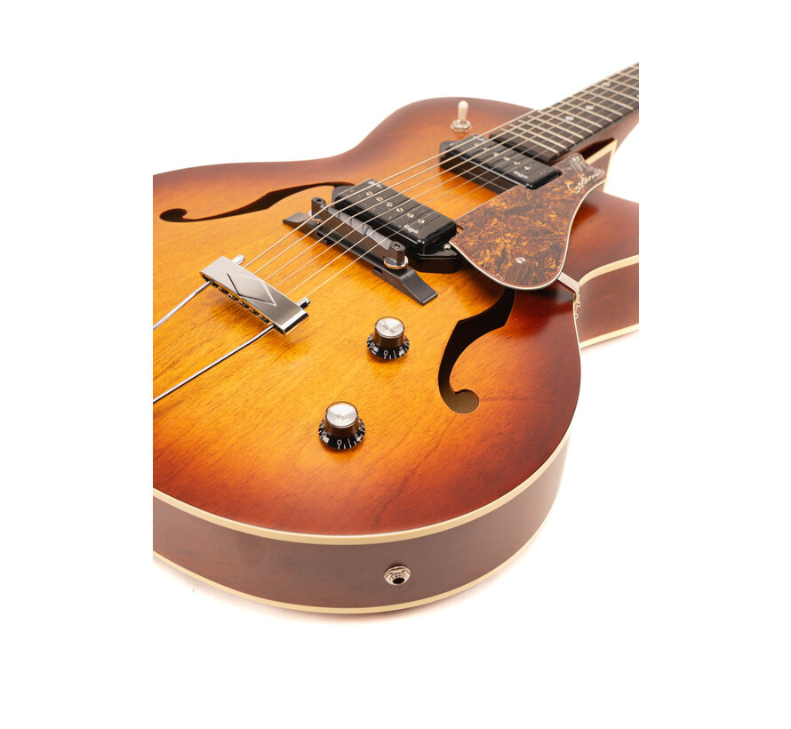 Godin 5th Avenue CW Kingpin II P90 | Cognac Burst