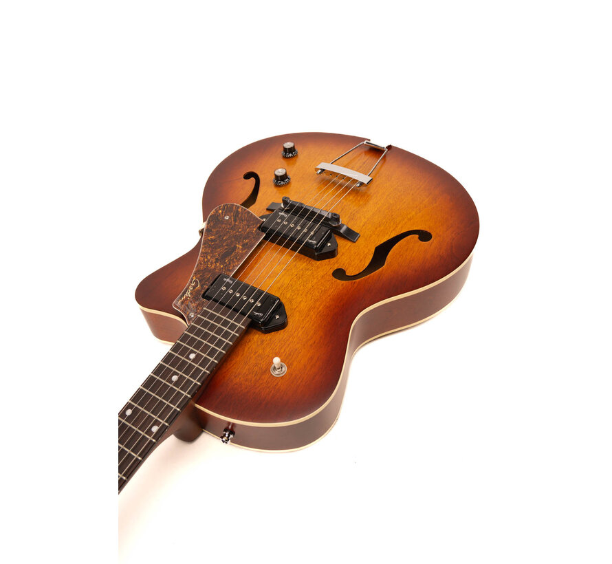 Godin 5th Avenue CW Kingpin II P90 | Cognac Burst