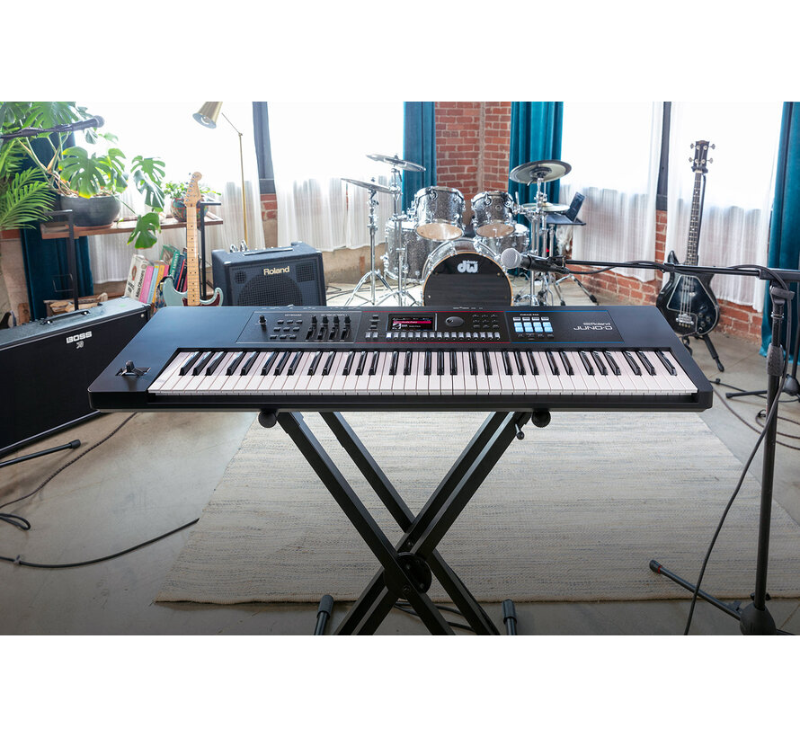 Roland Juno-D7 synthesizer