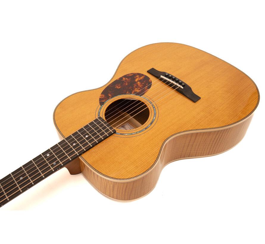 Boucher GR-SG-161T | OM Model