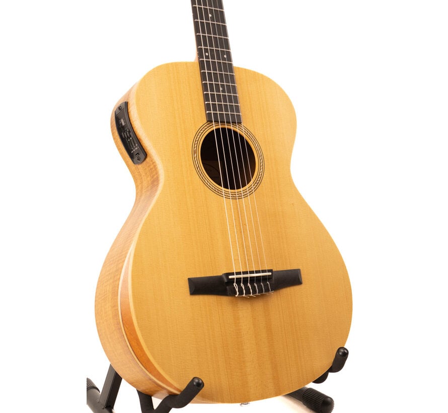 Taylor Academy 12e-N LTD Nylonstring Figured Hawaiian Koa