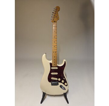 Fender Fender Player Plus Stratocaster MN