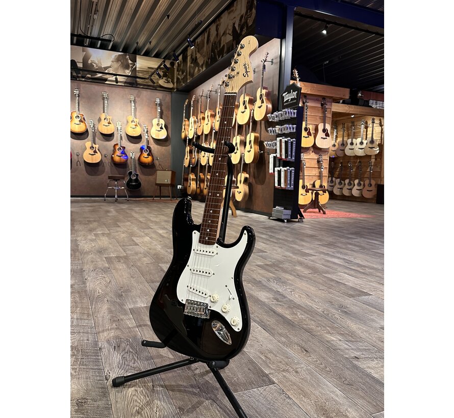 Squier Affinity Stratocaster RW, BK | Tweedehands