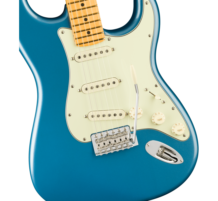 Fender American Professional Classic Stratocaster | Faded Lake Placid Blue