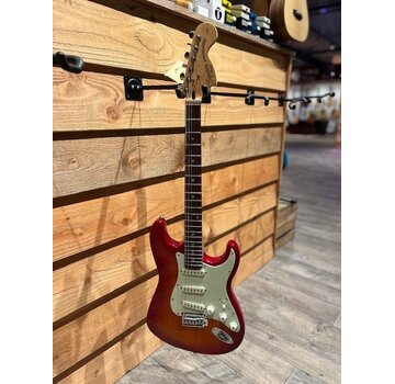Squier Squier Standard Series stratocaster | Cherry Sunburst | Tweedehands