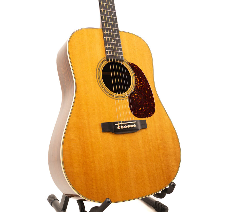 Martin D-28 Re Imagined + K&K Pick-up | Tweedehands | B.J. 2021