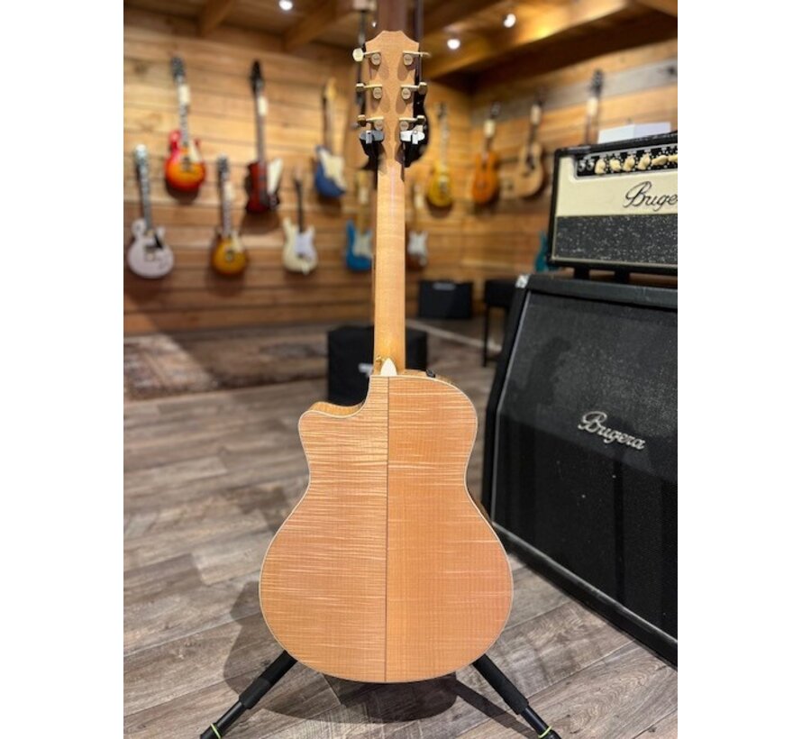 Taylor 616ce | Tweedehands