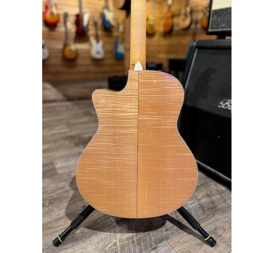 Taylor 616ce | Tweedehands