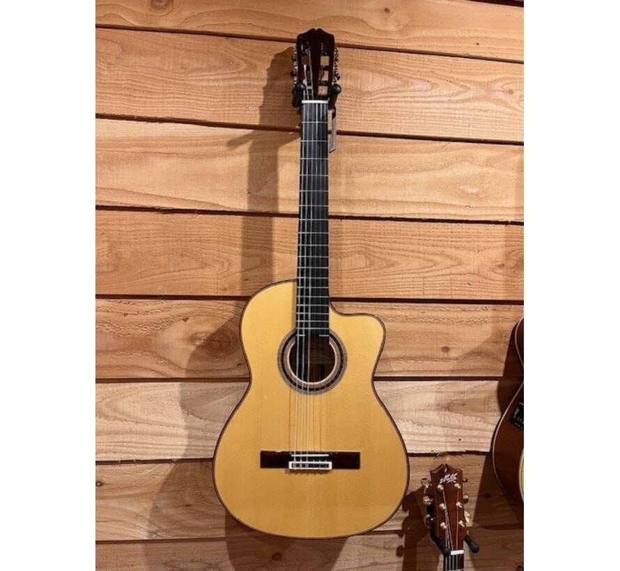 Bautista 21 Crossover Sruce | Classical guitar