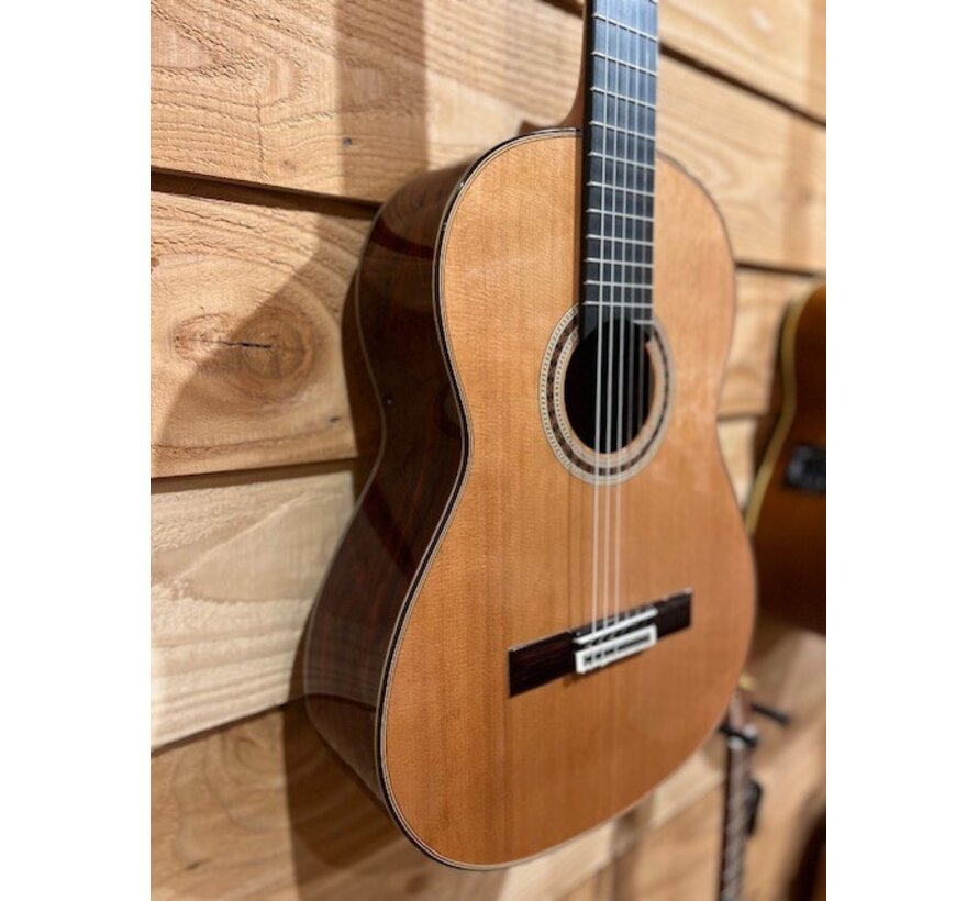 Bautista 50 Traditional Cedar | Classical guitar