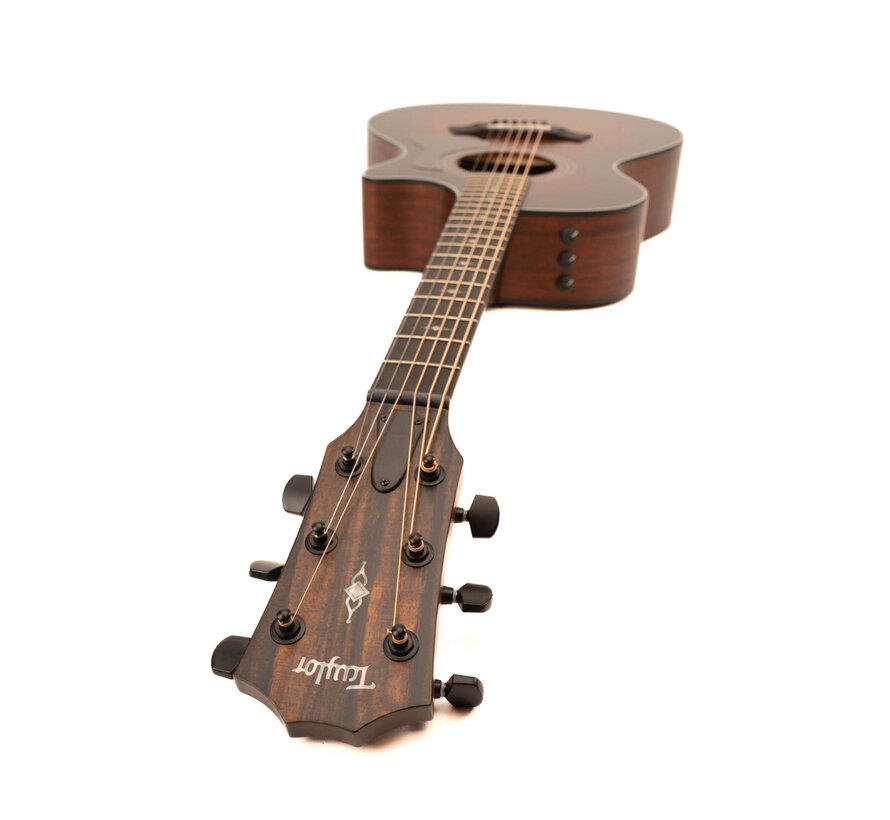 Taylor 322ce
